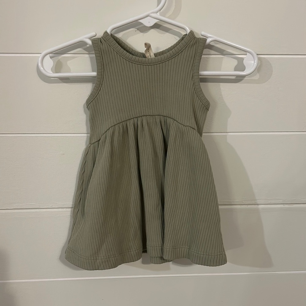 0-3 Mon. Quincy Mae safe green ribbed dress